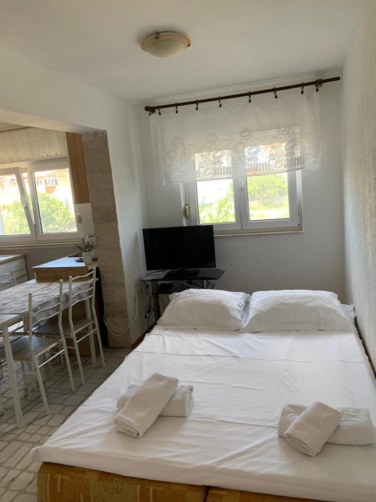 Appartamento Vodice Apartman Esterno foto