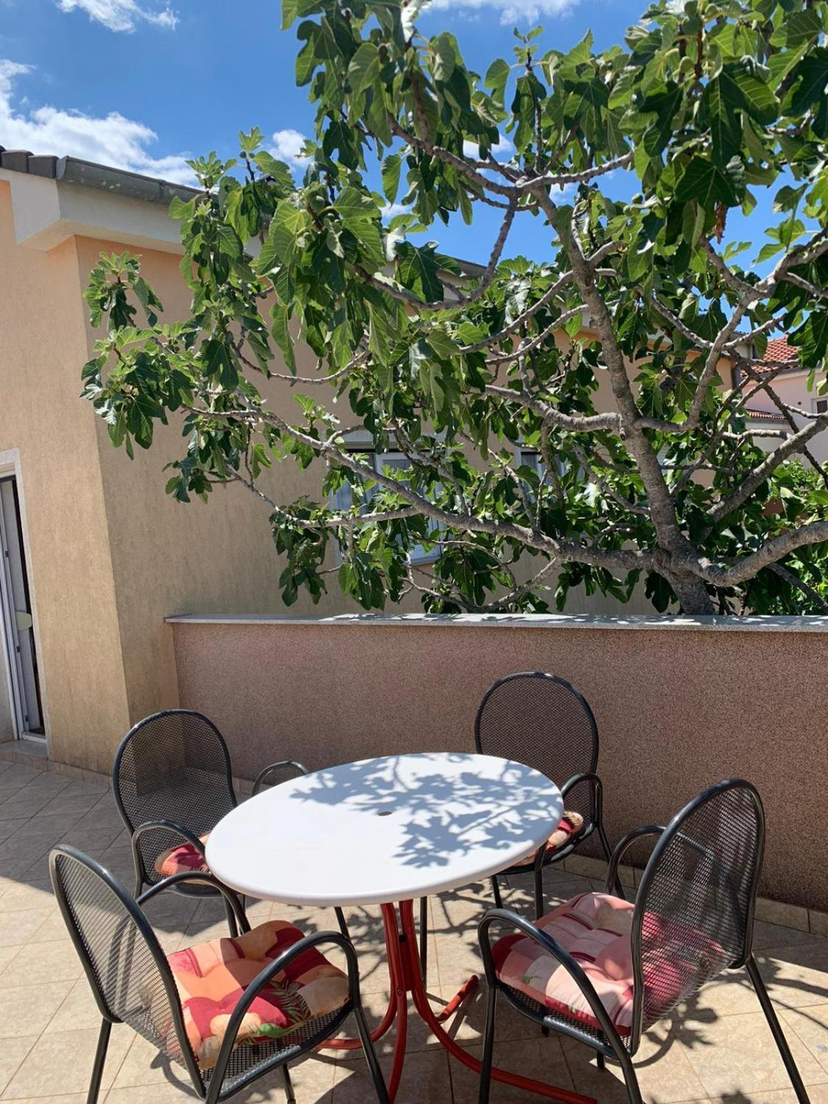 Appartamento Vodice Apartman Esterno foto