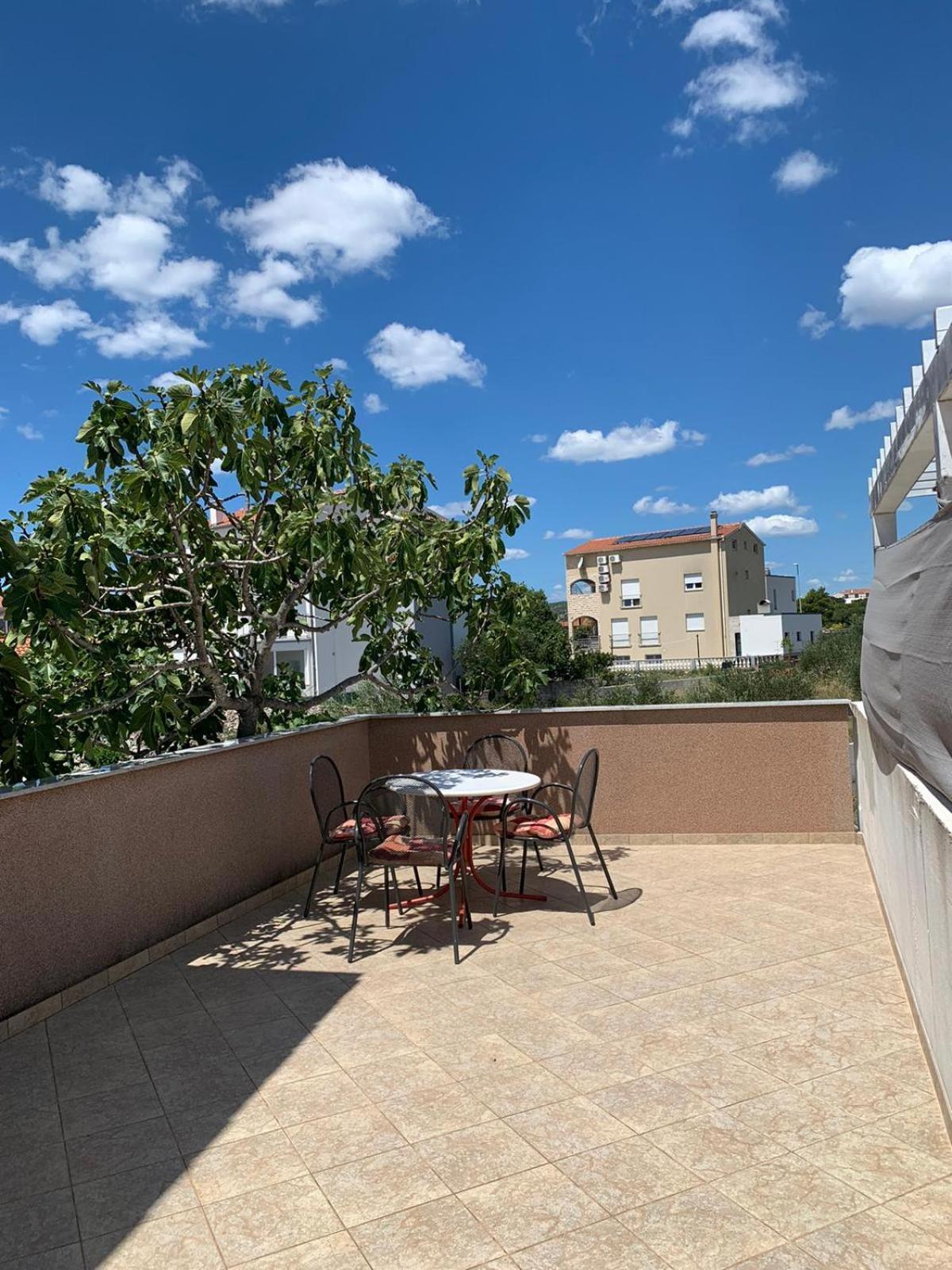 Appartamento Vodice Apartman Esterno foto